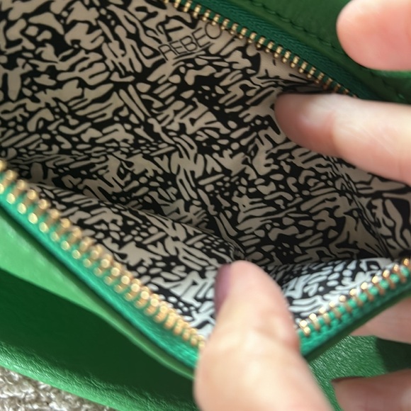 Rebecca Minkoff Green, 3 Zip Pocket, Crossbody Bag. - Picture 8 of 8